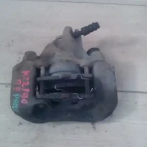 Azonnal elérhető KIA PRIDE Bal első féknyereg munkahengerrel 1.3i bontott alkatrész