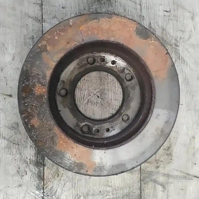 KIA Sportage 1998.04.01-2004.08.24 Első pár féktárcsa 2.0 d bontott alkatrész Legkelendőbb