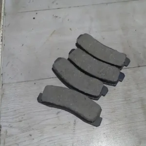 Árcsökkenés LADA NIVA Első pár fékbetét garnitúra 1.6b bontott alkatrész