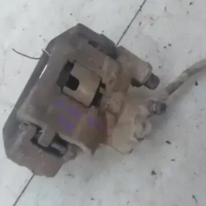 LANCIA Y 96- Jobb első féknyereg munkahengerrel bontott alkatrész Legkelendőbb