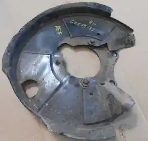 Vásárlói kedvenc LANDROVER DEFENDER Fék porvédő lemez jobb hátsó bontott alkatrész