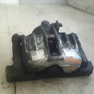 LANDROVER FREELANDER 98-04 Bal első féknyereg munkahengerrel 2.0d bontott alkatrész Árengedmény