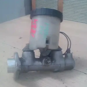 MAZDA 121 90.12.01-96.02.28 Főfékhenger tartállyal,1.3i bontott alkatrész Azonnali szállítás