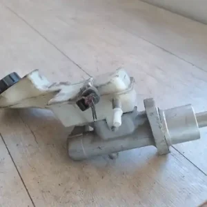 Csak ma MAZDA 3 03.10-06.06 Főfékhenger 1.6i bontott alkatrész