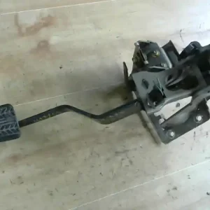 MAZDA 323 P 94-98 Fékpedál bontott alkatrész Gyors szállítás