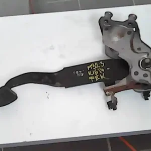 MAZDA 323F 98-01 Fékpedál bontott alkatrész Vedd meg most