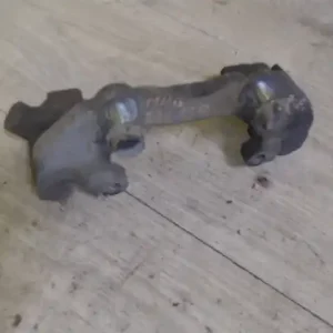 MAZDA 5 2005.06.01-2008.01.31 Jobb első féknyereg tartó 2.0 d bontott alkatrész Ajánlat