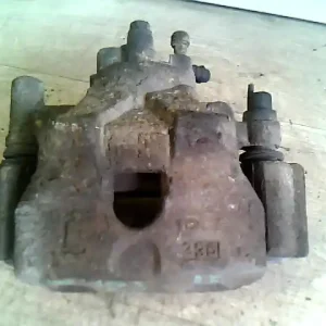 Rendeld meg most MAZDA 6 02-05 Bal első féknyereg munkahengerrel 2.0 crdi bontott alkatrész