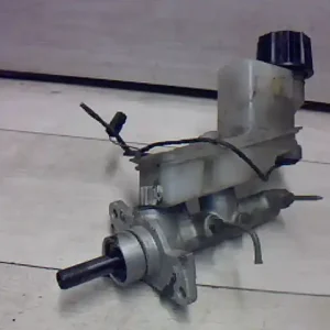 MAZDA 6 02-05 Főfékhenger 2.0didbontott alkatrész Ajánlat