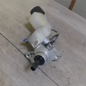 Legkelendőbb MAZDA 6 02-05 Főfékhenger 2.0 i bontott alkatrész