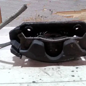 Vedd meg most MAZDA 626 00.08-02.12 Jobb első féknyereg munkahengerrel bontott alkatrész