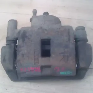 MAZDA PREMACY 99.01-05.10 Jobb első féknyereg munkahengerrel 2.0ditd bontott alkatrész Kedvezményes ár