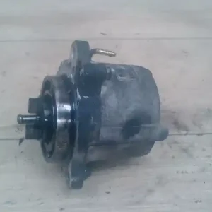 MAZDA PREMACY 99.01-05.10 Vákuumpumpa 2.0ditd bontott alkatrész Azonnal elérhető