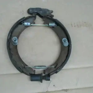 Akciós ár MERCEDES 124 Fékpofa rugókkal bontott alkatrész