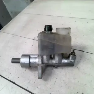 MERCEDES 124 Főfékhenger tartállyal, kupak nélkül,2.0d bontott alkatrész Árengedmény