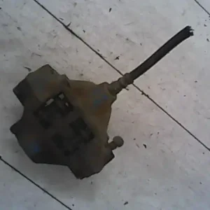 MERCEDES 124 Jobb első féknyereg munkahengerrel bontott alkatrész Bestseller