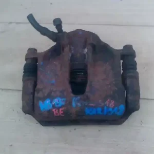 Vedd meg most MERCEDES 190 Bal első féknyereg munkahengerrel 2.0b bontott alkatrész