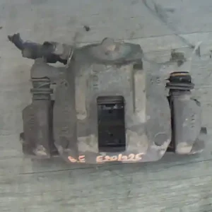 MERCEDES A W168 1997.10.01-2001.04.30 Bal első féknyereg munkahengerrel 1.4ibontott alkatrész Ingyenes szállítás