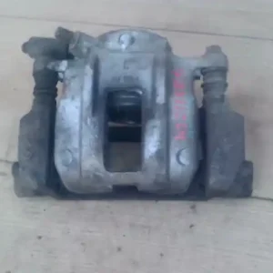 Exkluzív ajánlat MERCEDES A W168 1997.10.01-2001.04.30 Bal első féknyereg munkahengerrel 1.6i bontott alkatrész