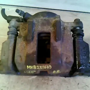 MERCEDES A160 Bal első féknyereg munkahengerrel bontott alkatrész Szezonális akció