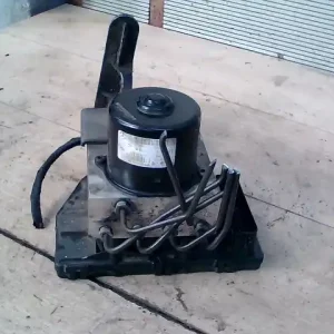 Vedd meg most MERCEDES C (W203) 2000.06.01-2006.12.31 Abs kocka2,7d bontott alkatrész