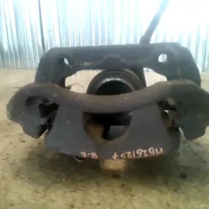 MERCEDES C (W203) 2000.06.01-2006.12.31 Bal első féknyereg munkahengerrel bontott alkatrész Kihagyhatatlan ajánlat