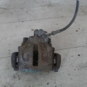 Ingyenes szállítás MERCEDES SPRINTER 00-06 Bal első féknyereg munkahengerrel 2.2cdi bontott alkatrész