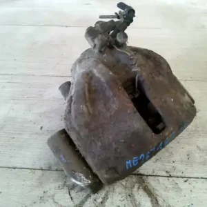 Ne maradj le MERCEDES SPRINTER 95-00 Jobb első féknyereg munkahengerrel bontott alkatrész