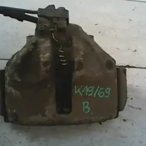 MERCEDES SPRINTER 95.02-00.03 Bal első féknyereg munkahengerrel bontott alkatrész Ingyenes szállítás