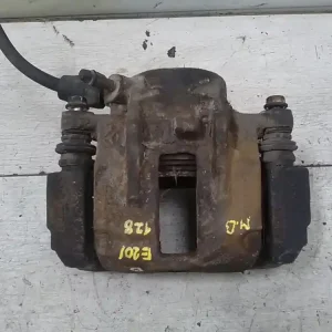 MERCEDES VANEO 01.09-05.09 Bal első féknyereg munkahengerrel 1.7cdibontott alkatrész Expressz szállítás