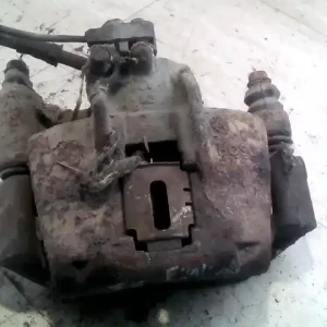 MERCEDES VITO Jobb első féknyereg munkahengerrel 2.2d bontott alkatrész Népszerű