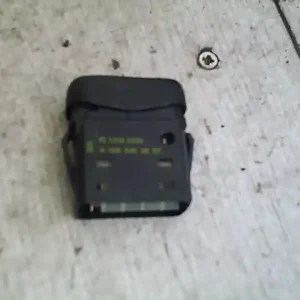 MERCEDES VITO 96- Asr kapcsoló bontott alkatrész Ingyenes szállítás