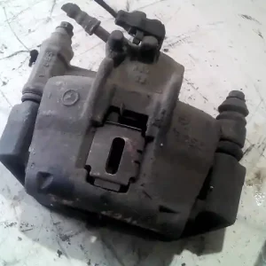 Ajánlat MERCEDES VITO 96- Jobb első féknyereg munkahengerrel 2.2d bontott alkatrész