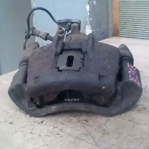 MERCEDES VITO 96- Jobb első féknyereg munkahengerrel 2,2 d bontott alkatrész Csak ma