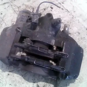 MERCEDES VITO 96- Jobb hátsó féknyereg munkahengerrel 2.2d bontott alkatrész Szezonális akció