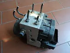 MITSUBISHI CARISMA 95.05-99.07 Abs abr esp pumpa bontott alkatrész Gyors szállítás