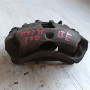 Vedd meg most MITSUBISHI CARISMA 95.05-99.07 Bal első féknyereg munkahengerrel 1.6i bontott alkatrész