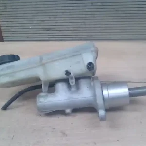 MITSUBISHI COLT 04.04-08.09 Főfékhenger tartállyal,1.5did bontott alkatrész Vásárlói kedvenc