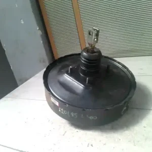 MITSUBISHI L300 88-95 Fékrásegítő2.0b bontott alkatrész Szuper akció