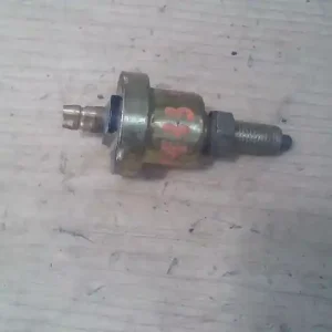 Ingyenes szállítás MITSUBISHI L300 Féklámpa pedál kapcsoló bontott alkatrész