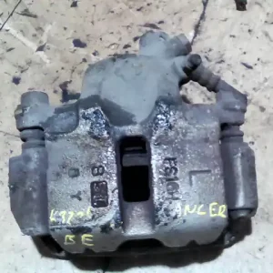 Árengedmény MITSUBISHI LANCER 96-98 Bal első féknyereg munkahengerrel 1.3i bontott alkatrész