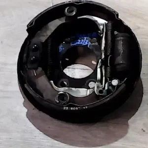 Expressz kézbesítés MITSUBISHI LANCER 96-98 Bal hátsó fék alaplapbontott alkatrész