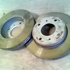 NISSAN ALMERA 00-03 Első pár féktárcsa 1.5 i, 16 v bontott alkatrész Legjobb ár