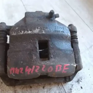 NISSAN ALMERA 03- Bal első féknyereg munkahengerrel 1.5i bontott alkatrész Ajánlat