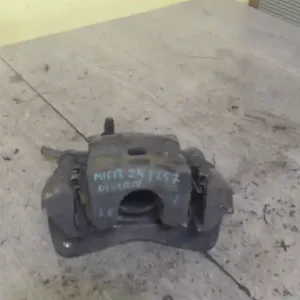 NISSAN ALMERA 96-98 Jobb első féknyereg munkahengerrel 1.6 i bontott alkatrész Prémium