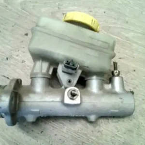 NISSAN MAXIMA A33 1999.04- Főfékhenger bontott alkatrész Vedd meg most