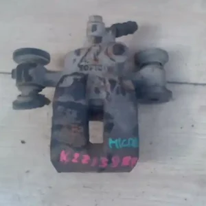 Vedd meg online NISSAN MICRA K10 82.10-92.12 Bal első féknyereg munkahengerrel 1.0b bontott alkatrész