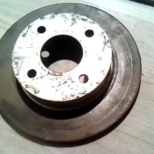 NISSAN MICRA K11 92.08-00.07 Első féktárcsa nem hűtött bontott alkatrész Expressz szállítás