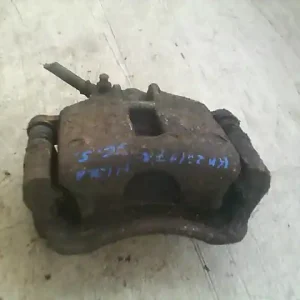 Kedvezmény NISSAN MICRA K11 92.08-00.07 Jobb első féknyereg munkahengerrel 1.0i bontott alkatrész